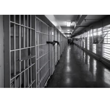 vacuum drainage system in prisons